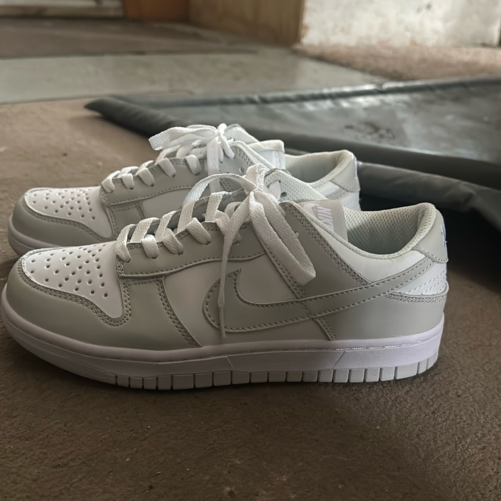 womens grey dunks